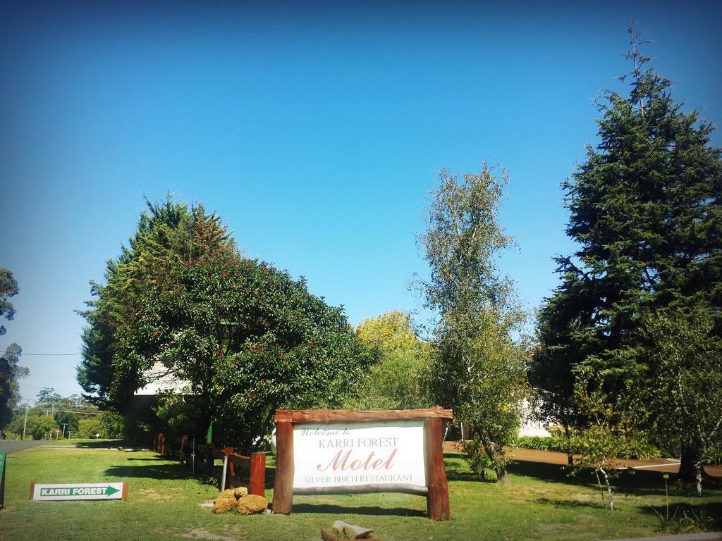 Karri Forest Motel Пембертон Экстерьер фото